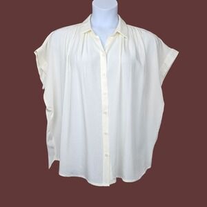 Easel Womens Short Sleeve Ivory Lightweight Button Down Shirt Size L NWT